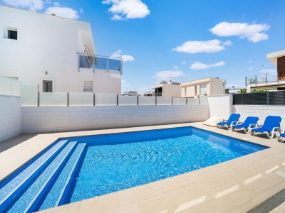 Villa Sunny Villa with Private Pool - Outdoor photo 3