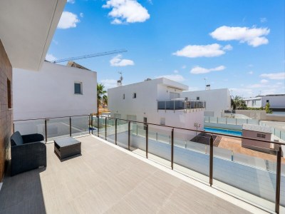 Villa Sunny Villa with Private Pool - Outdoor photo 4