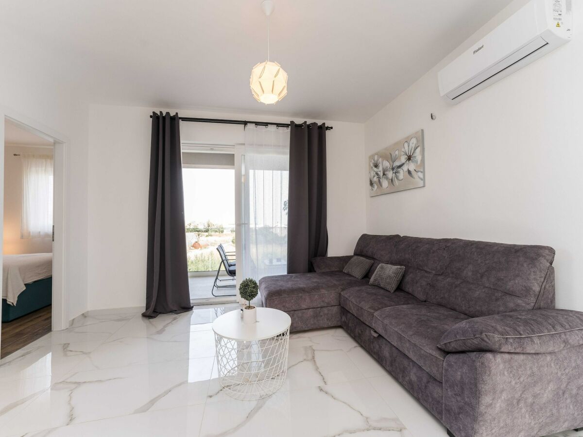 Apartment Luxury D Apartments - Two Bedroom Apartment with Terrace A1