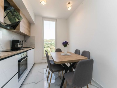 Apartment Luxury D Apartments - Two Bedroom Apartment with Terrace A1 - Features photo 5