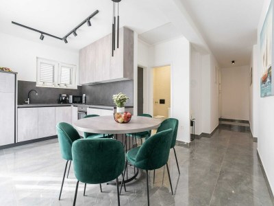 Apartment Luxury D Apartments - Luxury Two Bedroom Apartment with Terrace A2 - Features photo 5