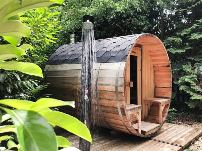 Holiday house Holiday Home Rheezerveen with Sauna & Hot Tub - Holiday house