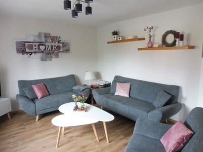 Apartment Apartment with terrace and pool in the garden - Features photo 17