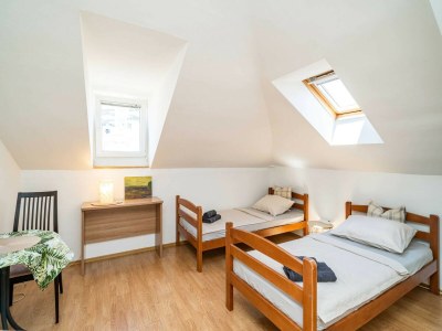 Apartment Rooms Nina - Double or Twin room with shared terrace - 1 - Features photo 12