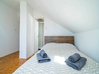Apartment Rooms Nina - Double room with Sea View - 2 - Features photo 6