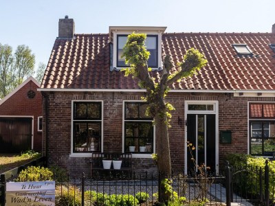Holiday house Modern Comforts of this home in Paesens in Moddergat - Holiday house