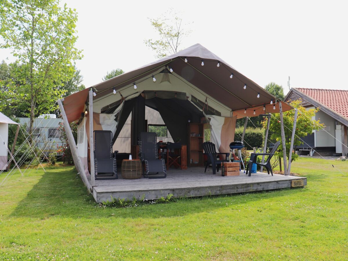 Holiday house Safari Tent, Friesland