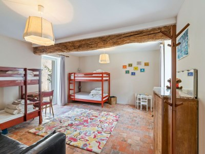 Holiday house Bauernhaus in Yèvre-le-Châtel mit Pool - Features photo 14
