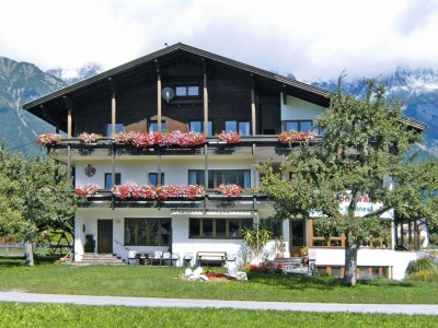 Farmhouse Bauernhof am Mieminger Plateau mit Bergblick - Outdoor photo 2