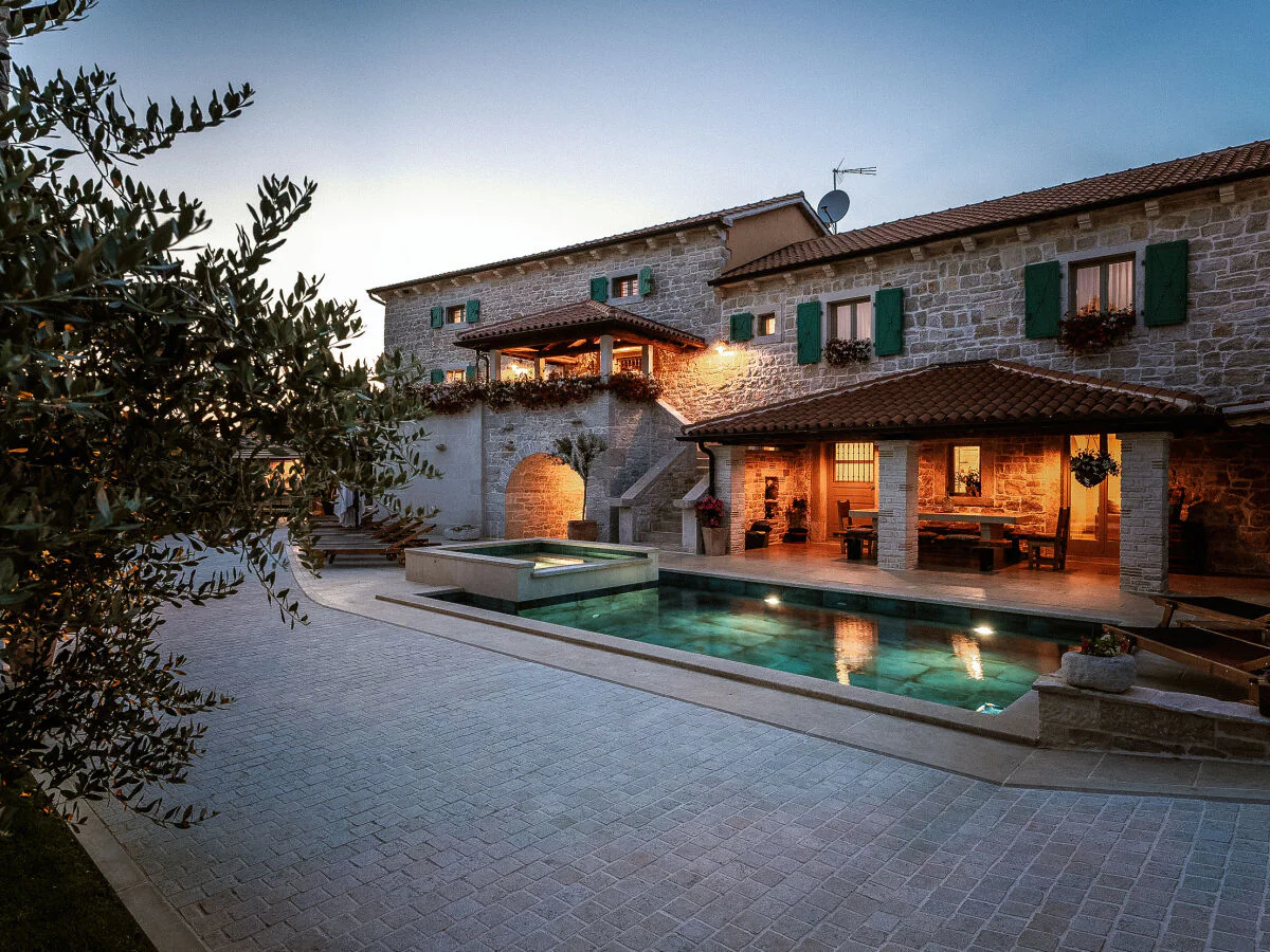 Villa Caterina mit Pool