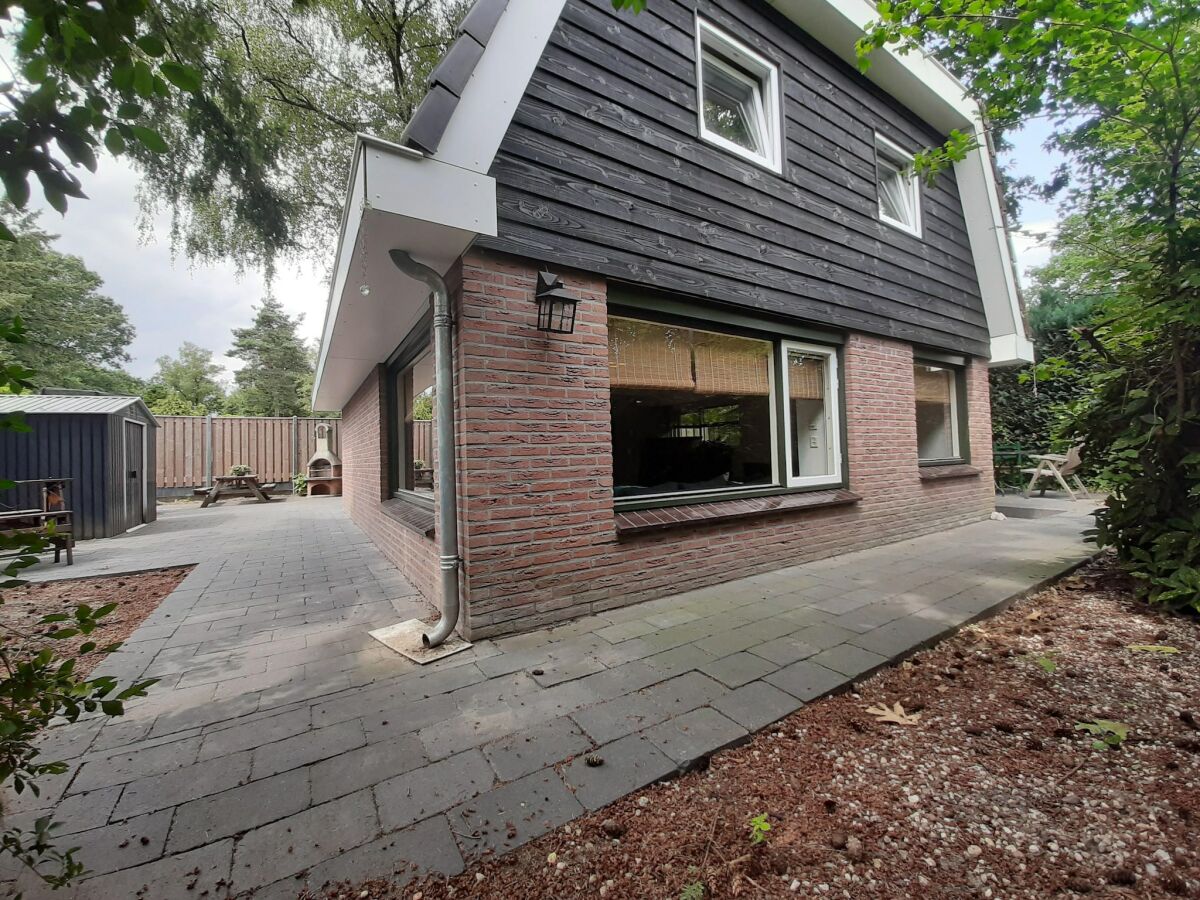 Holiday house Holiday Home in Voorthuizen with Hot Tub