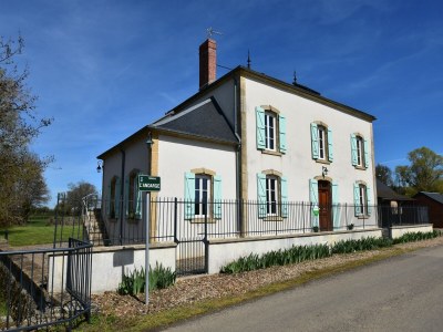 Cottage Landhaus in Verneuil mit eingezäuntem Garten in Saint-Hilaire-Fontaine - Cottage