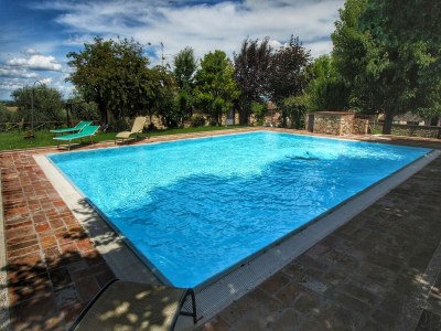 Apartment Sunny Apartment with Pool - Outdoor photo 4