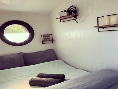 Holiday park Romantic Boathouse Getaway in Lathum - Features photo 6