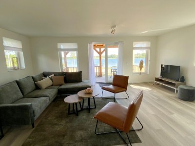 Holiday house Lakeview villa with swimming and fishing pier - Features photo 8