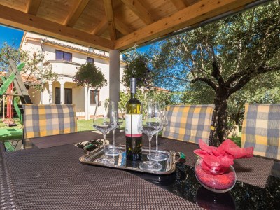 Holiday apartment Holiday apartment INES with private garden and barbecue near Pula - Outdoor photo 16