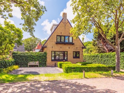 Holiday house Huize Nassau in Bergen - Holiday house