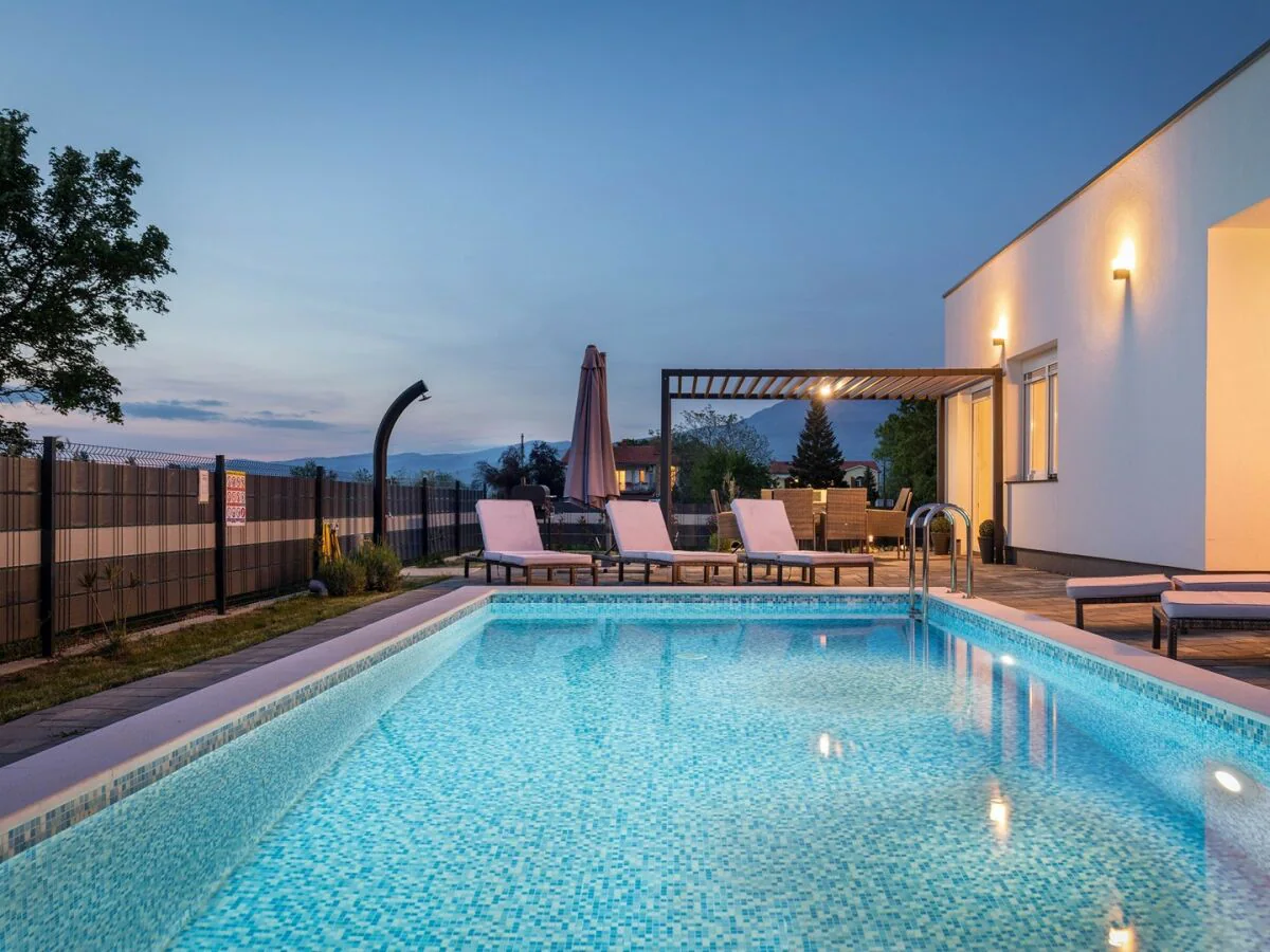 Villa BlueLagoon Pool-Whirlpool