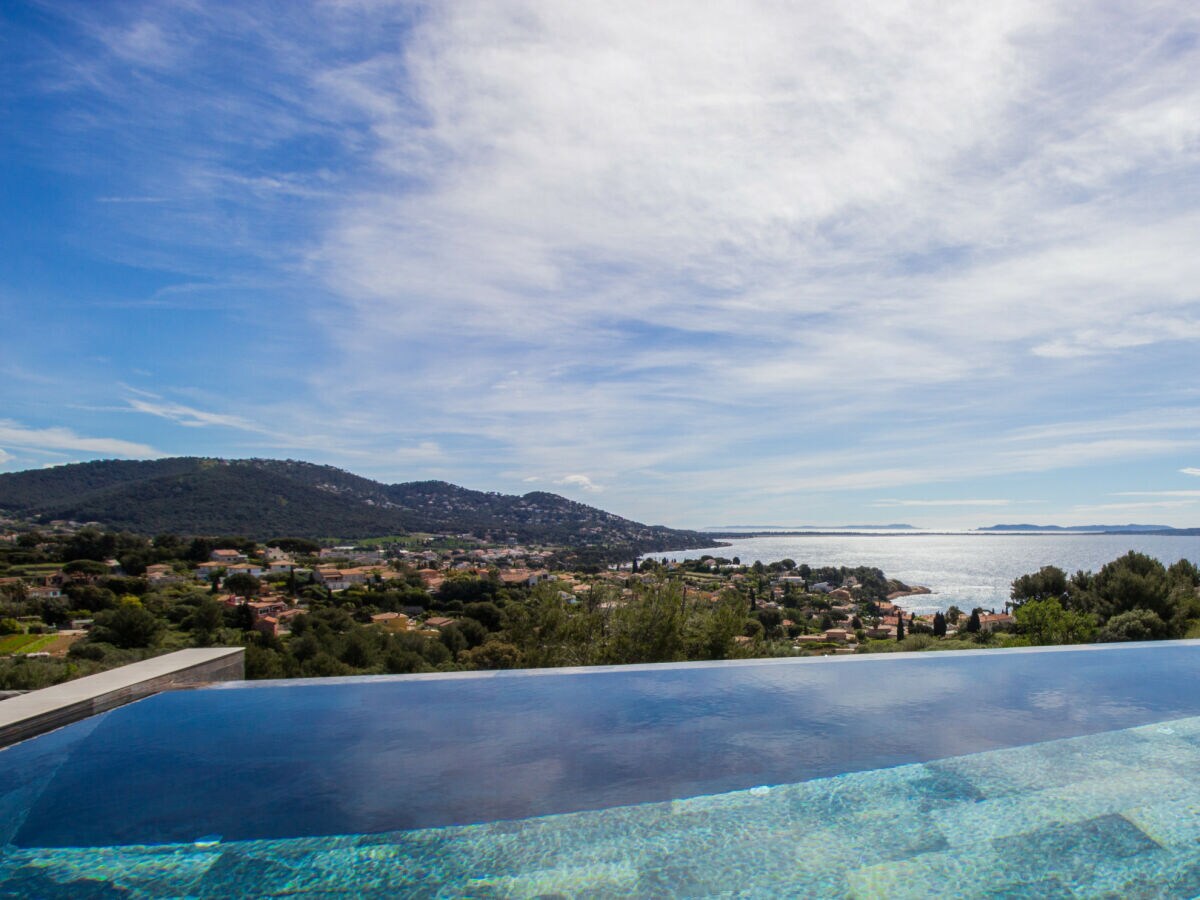 Villa VILLA TITIMAMA CARQUEIRANNE