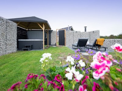 Holiday house Holiday home near forest with wellness garden - Outdoor photo 33