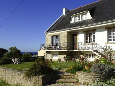 Holiday house Holiday Home in Kersiny with Sea Views in Pointe du Raz - Holiday house
