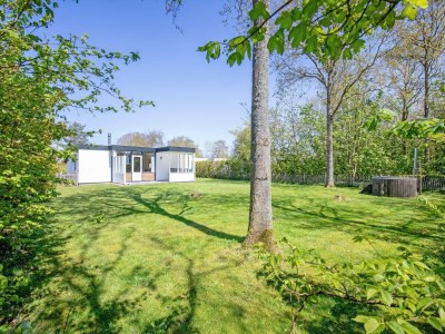 Holiday house Gemütliches Ferienhaus mit Whirlpool auf Texel - Outdoor photo 7