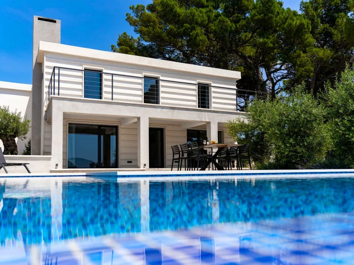 Villa Seafront Villa Serenita
