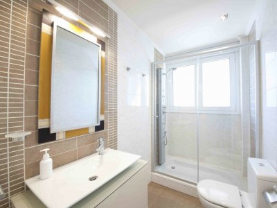 Apartment Acqua | The Rentals Collection - Features photo 13