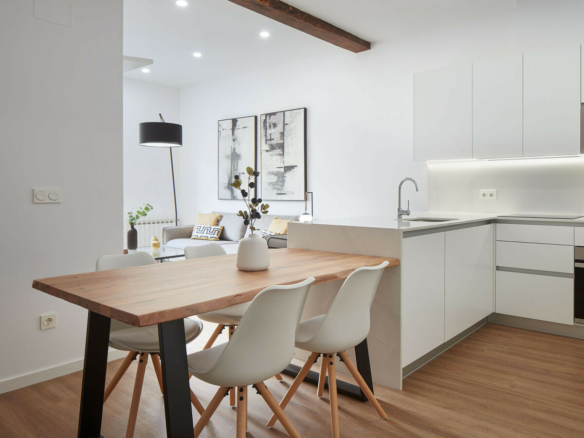 Apartment Autonomia | The  Rentals Collection