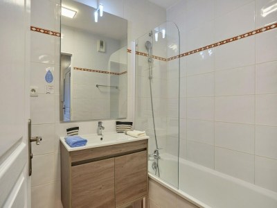 Holiday park Coastal Apartment with Terrace - Features photo 20