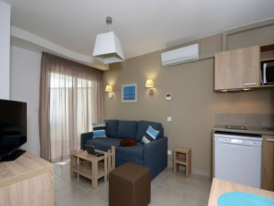 Holiday park Apartment in Le Lotus Blanc with Sea View - Features photo 11