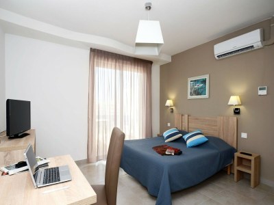Holiday park Seaside Escape with Pool - Features photo 13