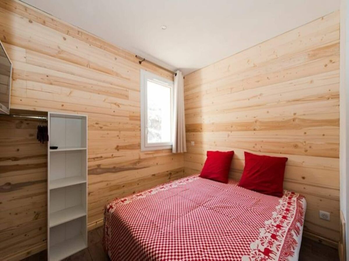 Chalet Chalet in Les Menuires by Les Trois Vallées - Features photo 3