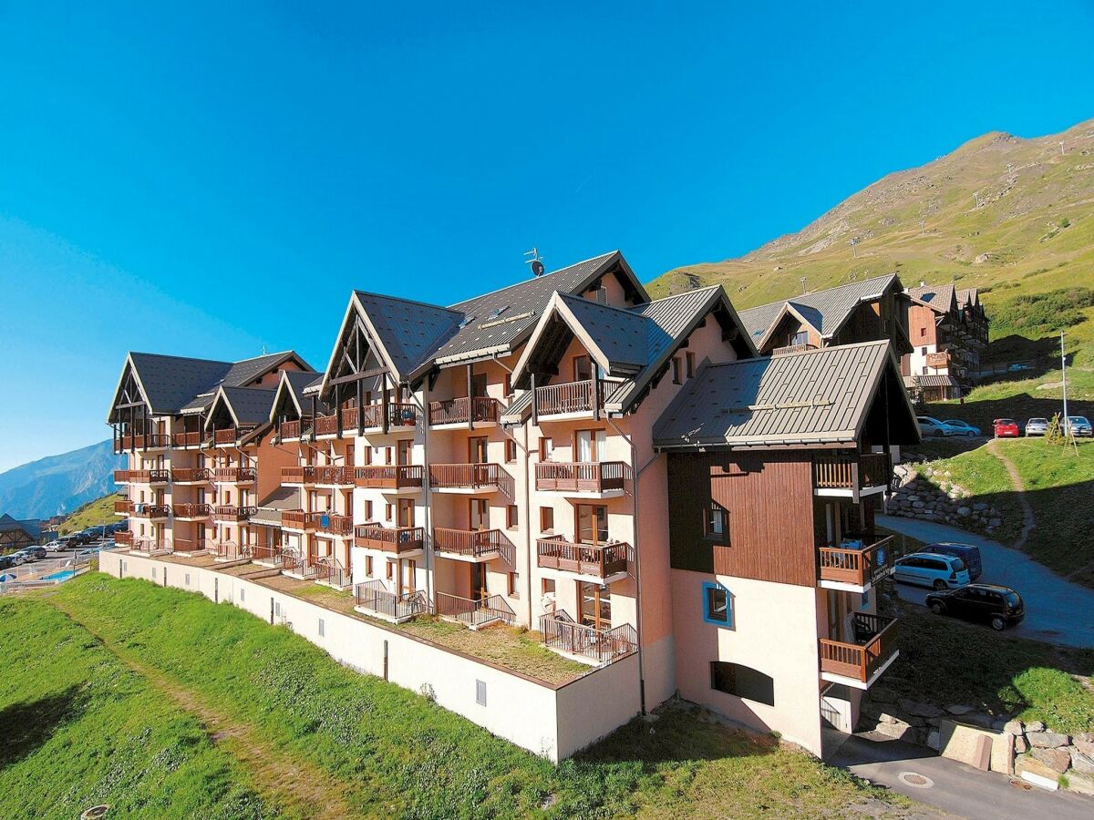 Holiday park Apartment in Valmeinier with Valley Views - Outdoor photo 2