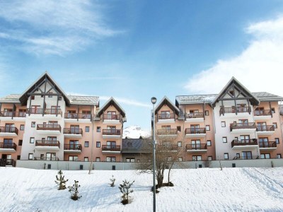 Holiday park Apartment in Valmeinier with Valley Views - Outdoor photo 5