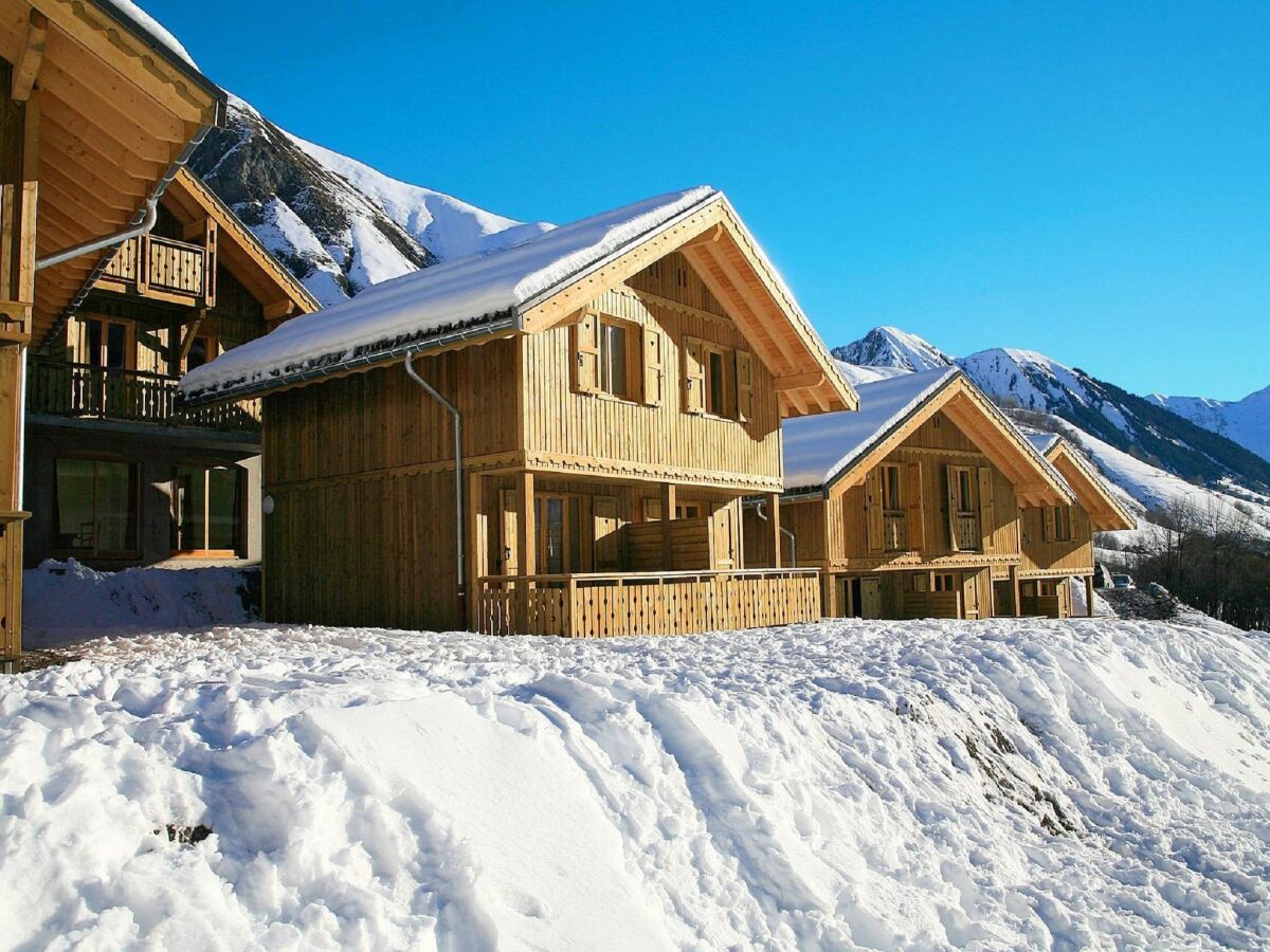 Holiday park Scenic Chalet Apartment for Groups - Outdoor photo 2