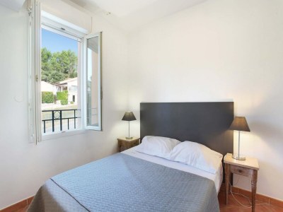 Holiday park Wohnung in Gréoux-Les-Bains nahe Seen - Features photo 14