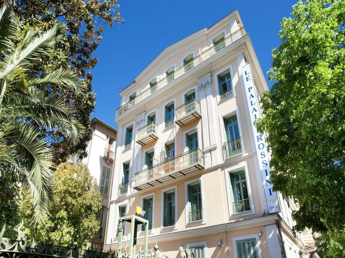 Holiday park Wohnung in Nizza im ehemaligen Hotel