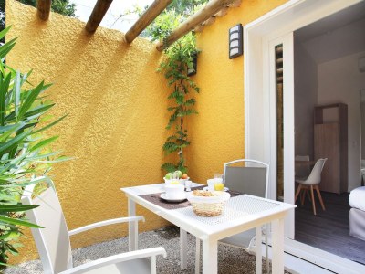 Holiday park Resort in Arles mit Pools nahe Camargue - Outdoor photo 7