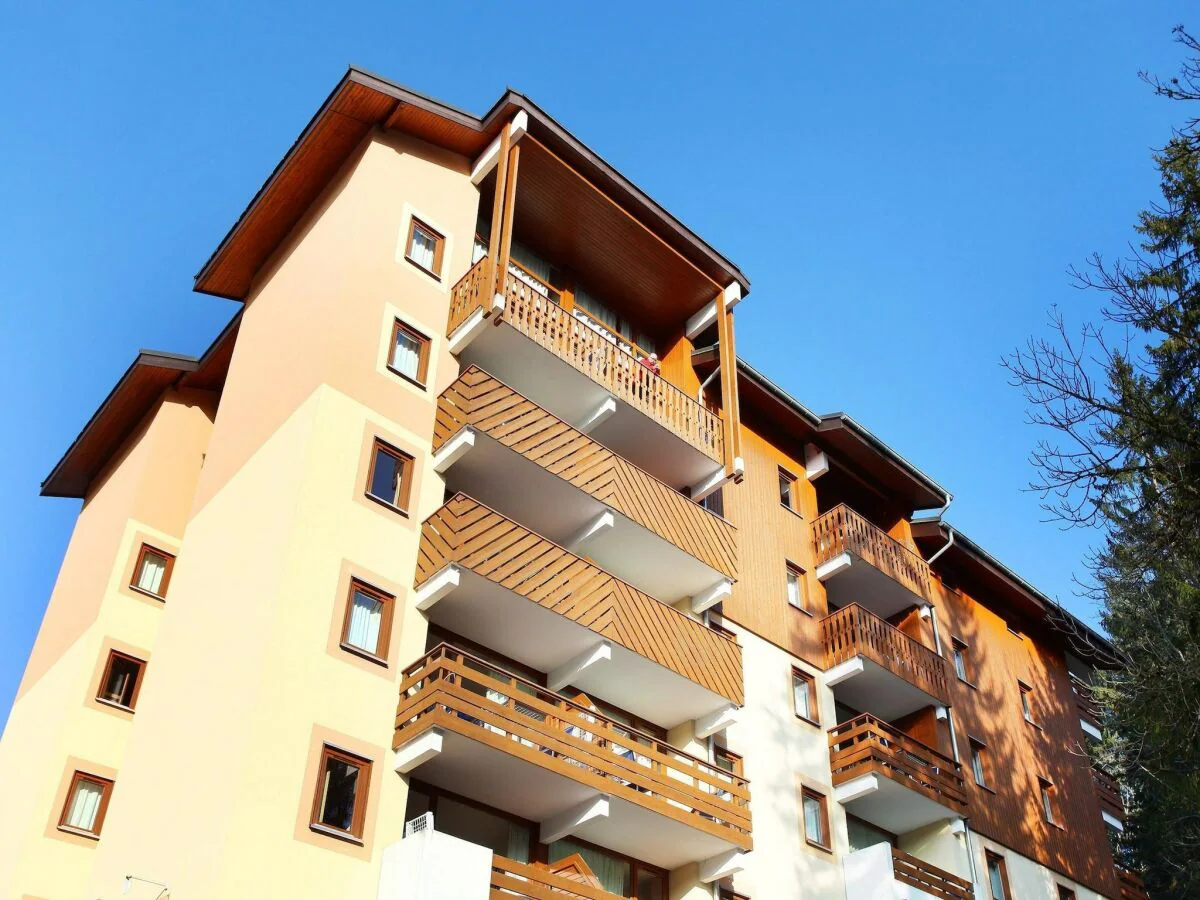 Holiday park Cosy Ski Apartment w/ Pool