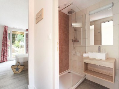 Holiday park Resort in Arles mit Pools nahe Camargue - Features photo 11