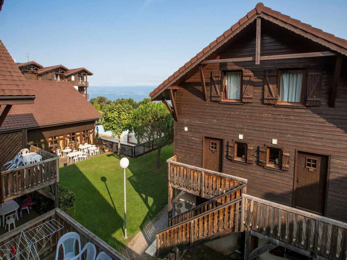 Holiday park Apartment in Evian near Lake Geneva - Outdoor photo 5