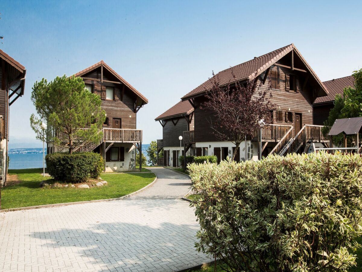 Holiday park Ferienwohnung in Evian mit Blick auf den Genfersee