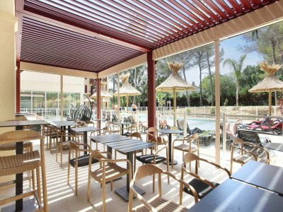 Holiday park Wohnung in Cavalaire-sur-Mer am Strand - Outdoor photo 32