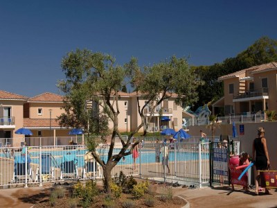 Holiday park Sunny Retreat with Pool - Outdoor photo 35