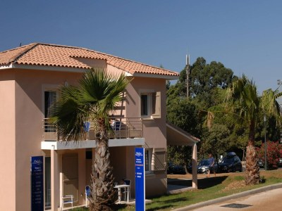 Holiday park Wohnung in Frankreich mit Pool und Kiefern - Outdoor photo 6