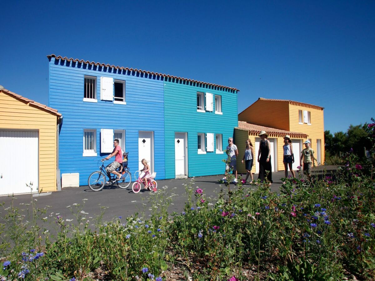 Holiday park Terraced Houses in France with Garden - Outdoor photo 5