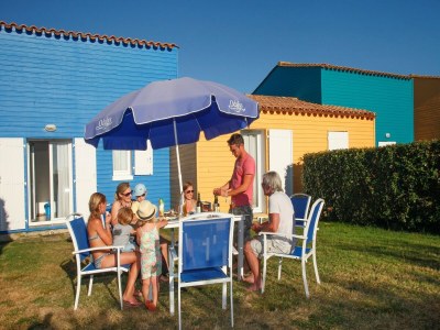 Holiday park Terraced Houses in France with Garden - Outdoor photo 6