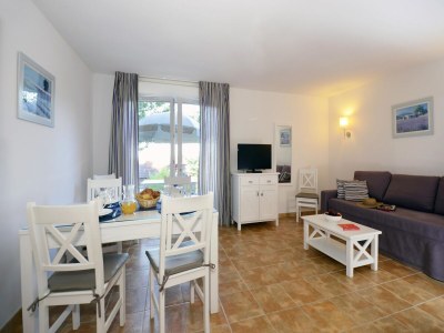 Holiday park Holiday Home in Sarlat near Grottes de Lascaux - Features photo 11