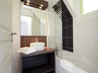 Holiday park Holiday Home in Sarlat near Grottes de Lascaux - Features photo 16